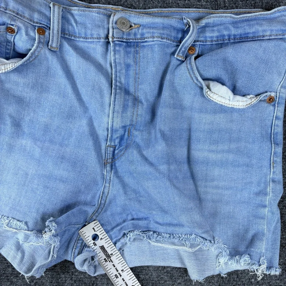 Levi's Cut Off Shorts Womens 32x3 Blue Light Wash Denim Cotton Stretch High Rise
